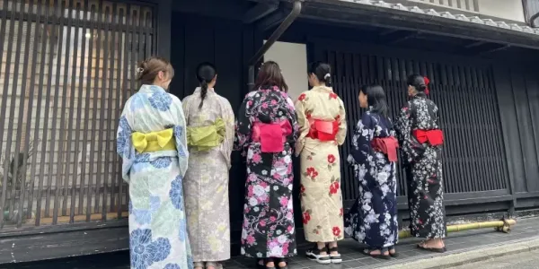 修学旅行生のサムネイル