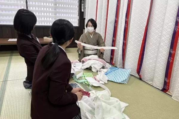 2/26・2/27・2/28　京都教育大学付属京都小中学校「チャレンジ体験(職業体験)」の受け入れを行いました！～1日目～